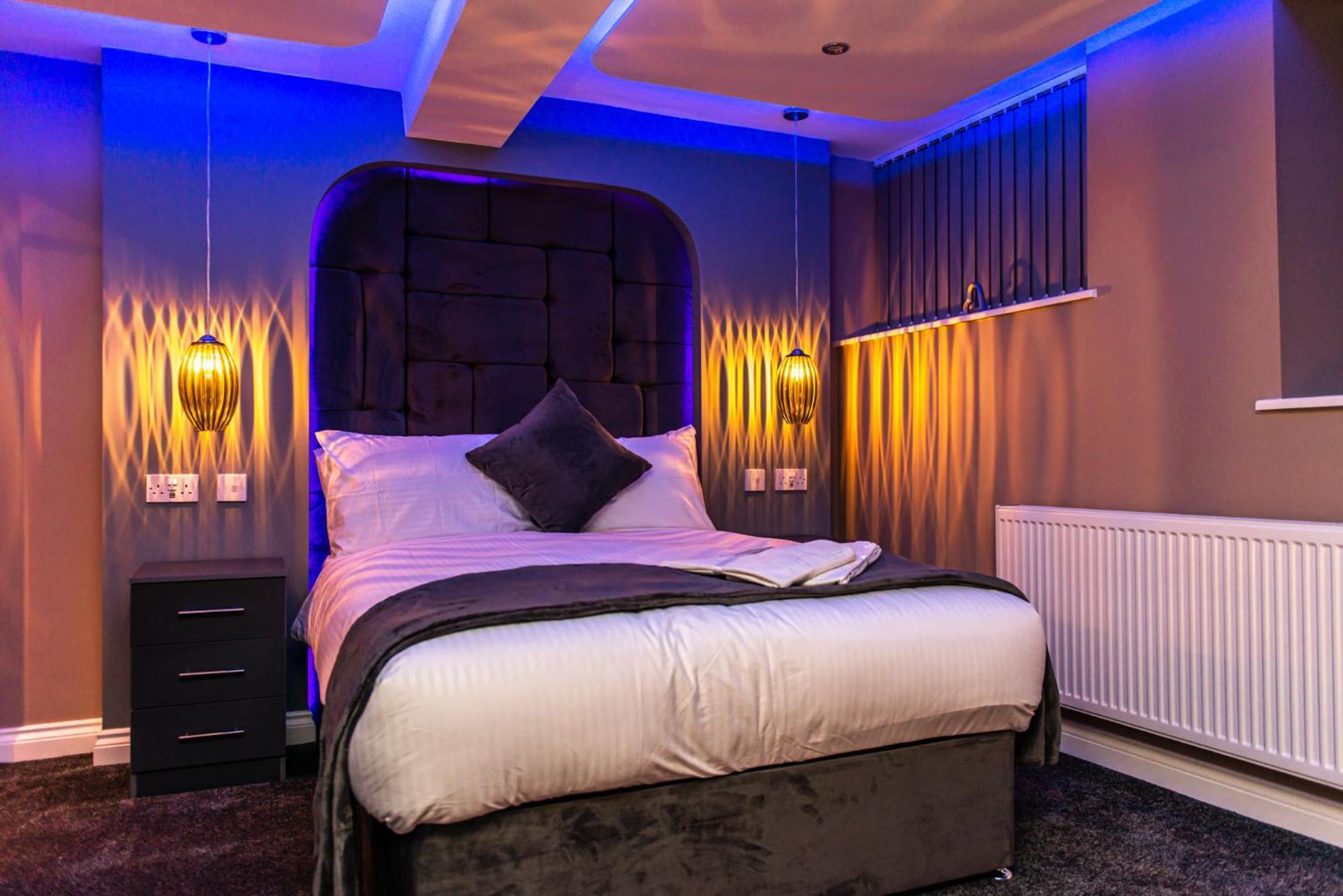 Optimal Apartments Bradford  Room photo