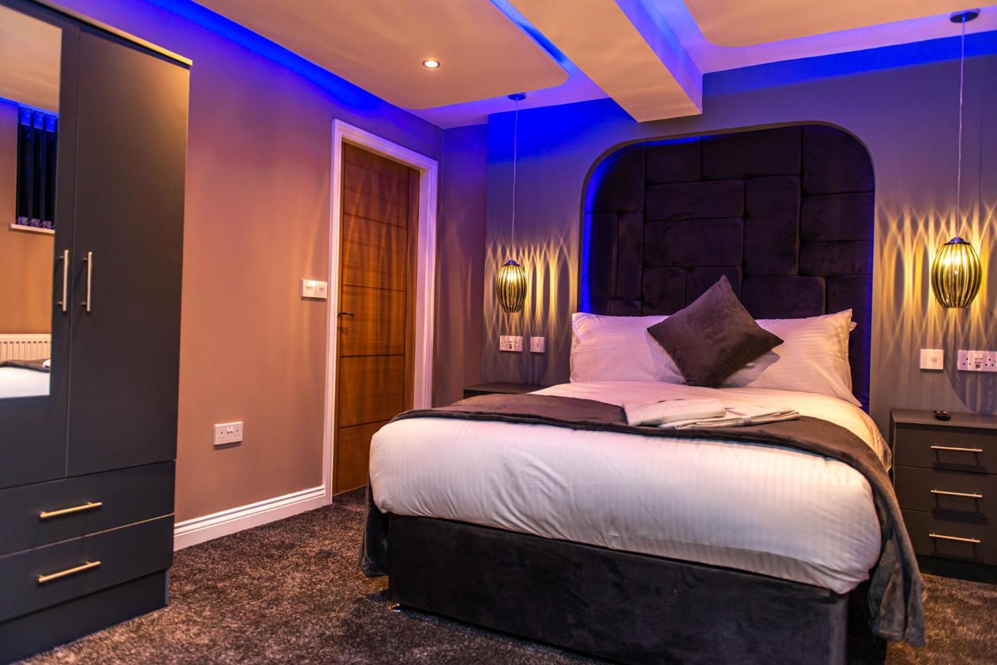 Optimal Apartments Bradford  Room photo