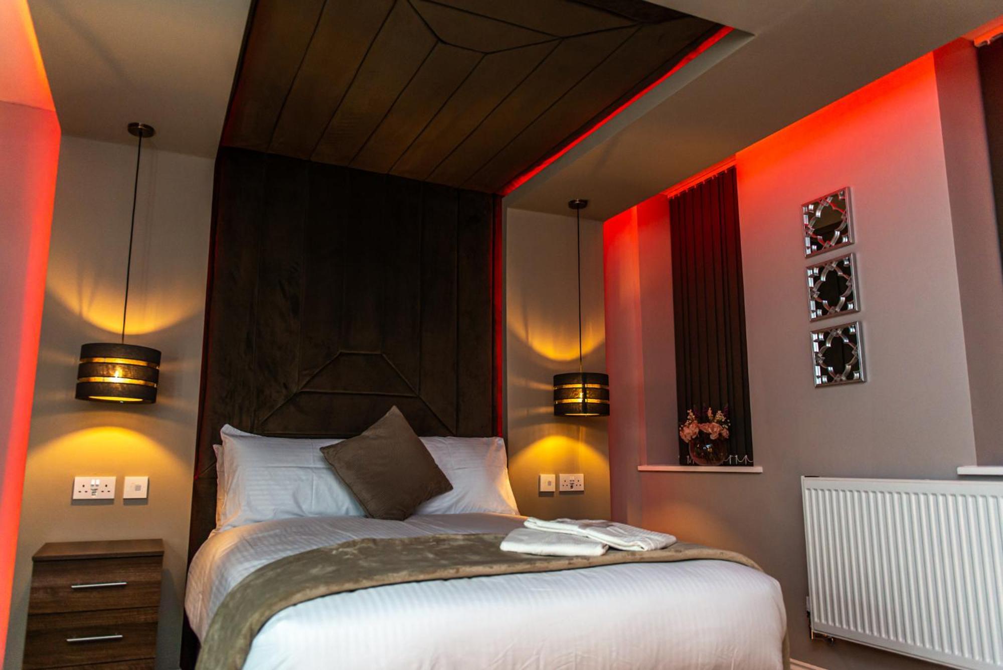 Optimal Apartments Bradford  Room photo