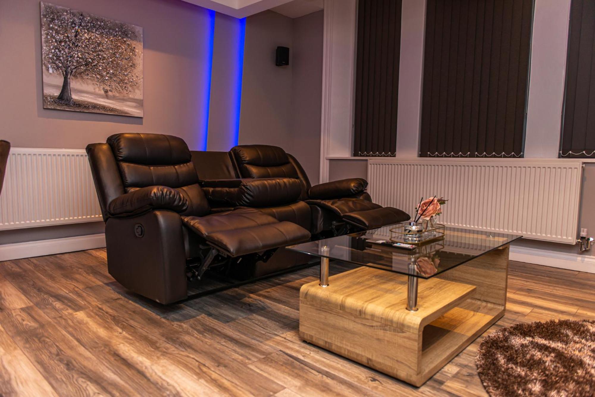 Optimal Apartments Bradford  Room photo