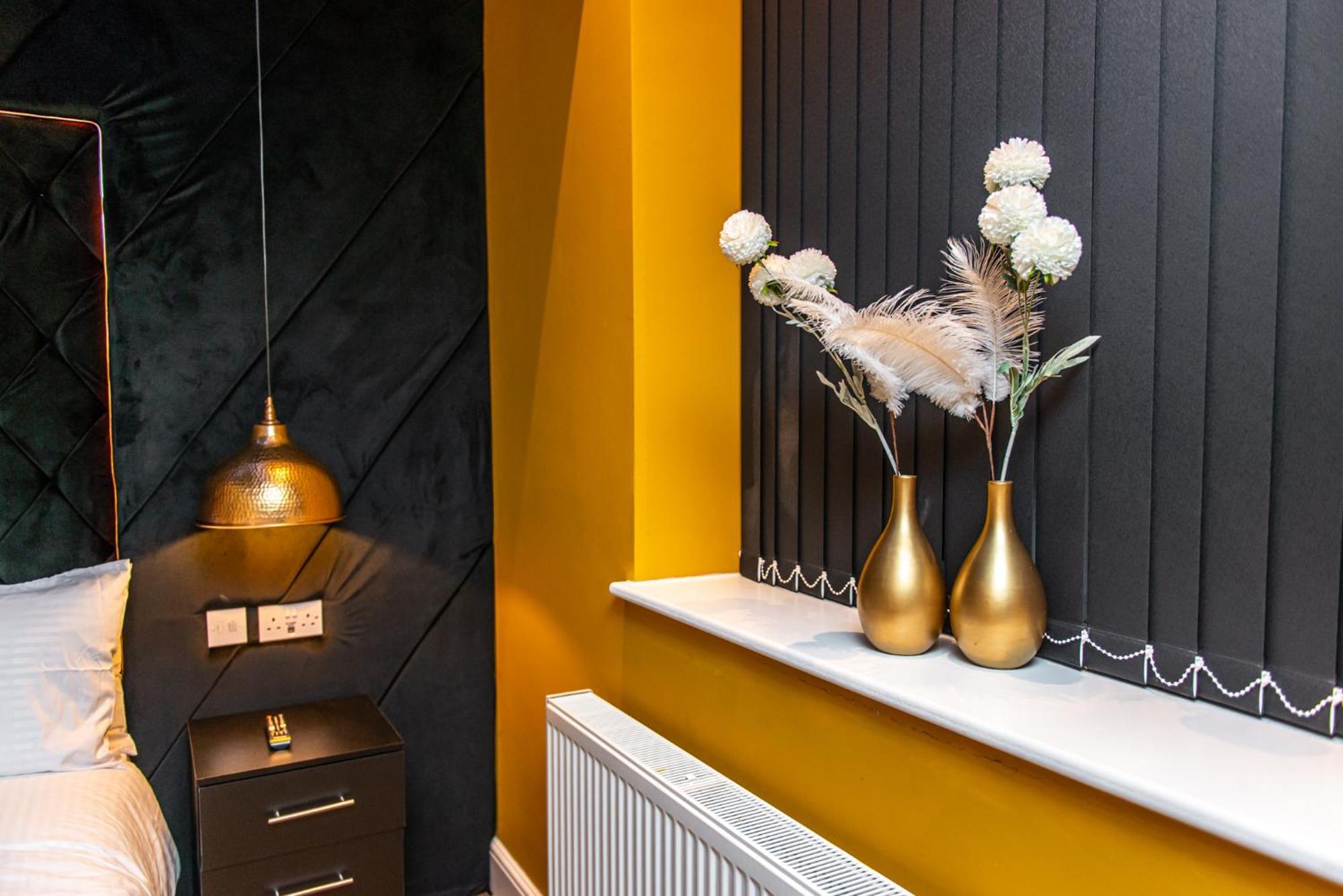 Optimal Apartments Bradford  Room photo