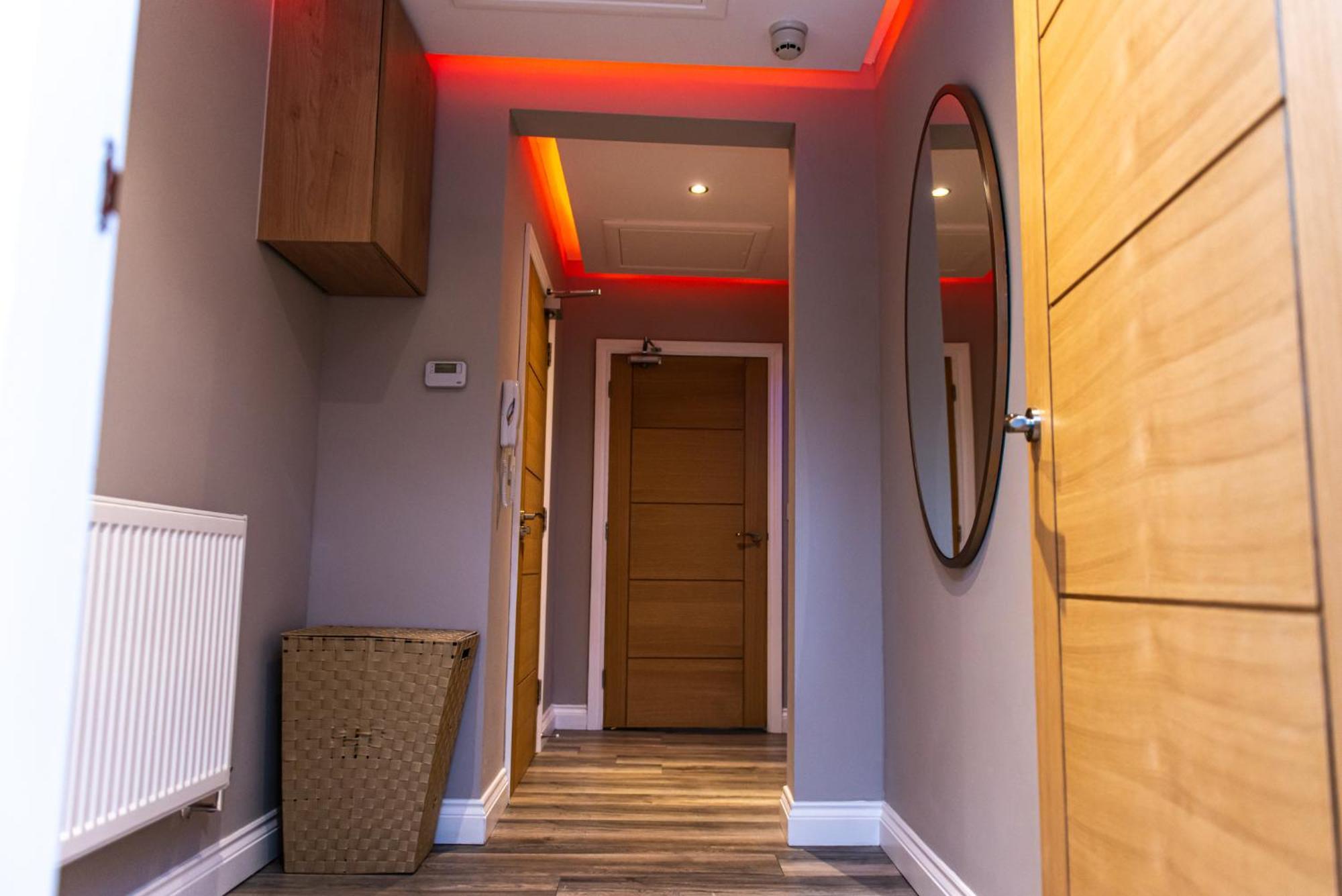 Optimal Apartments Bradford  Room photo